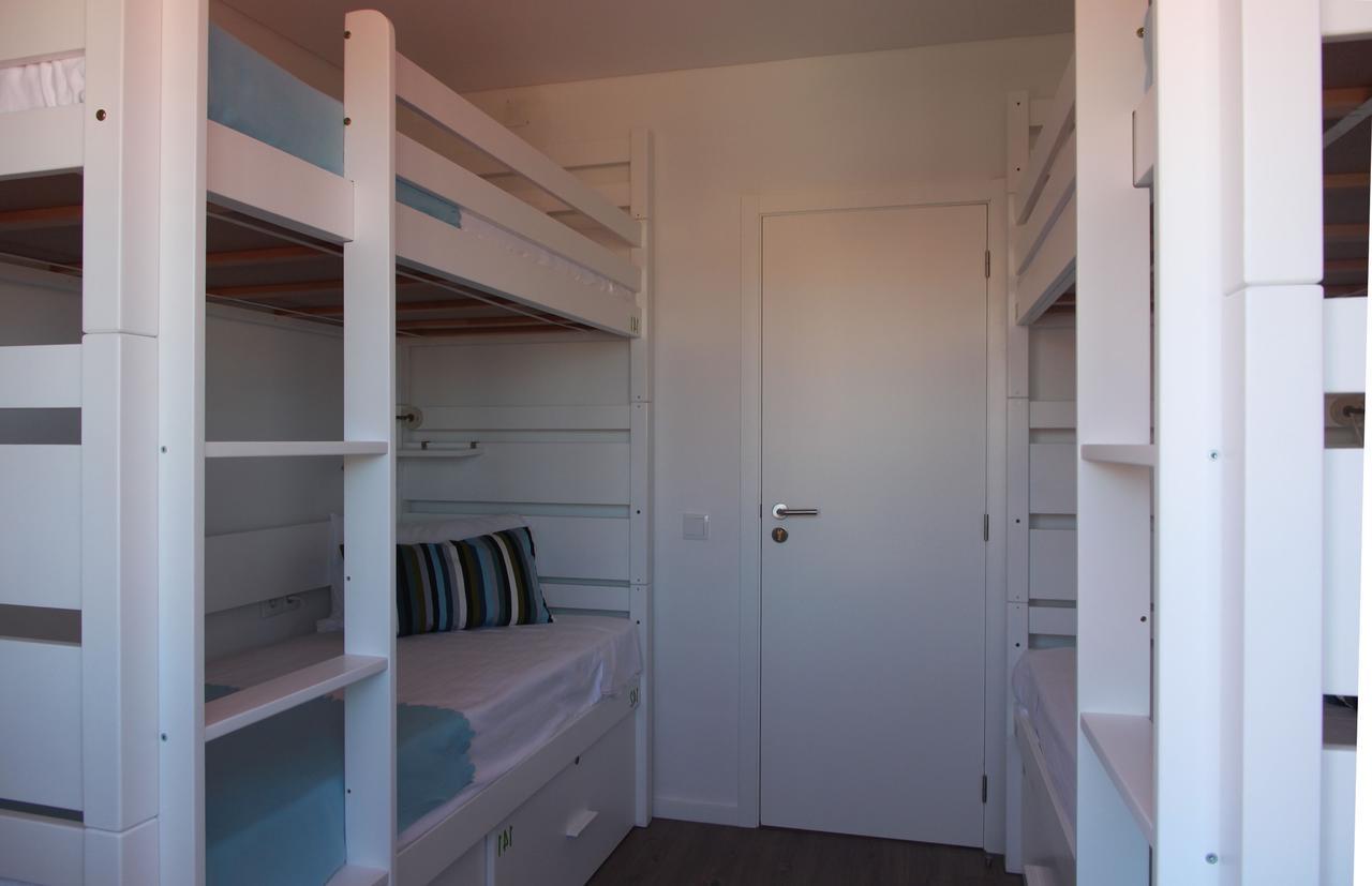 Uau Hostel Фигейра да Фош Екстериор снимка