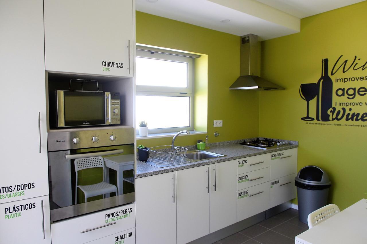 Uau Hostel Фигейра да Фош Екстериор снимка
