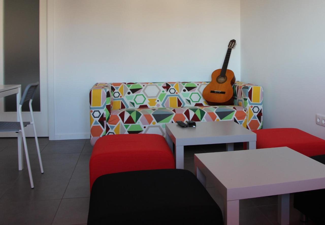 Uau Hostel Фигейра да Фош Екстериор снимка