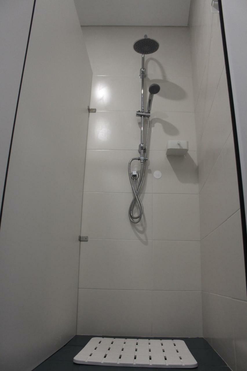 Uau Hostel Фигейра да Фош Екстериор снимка